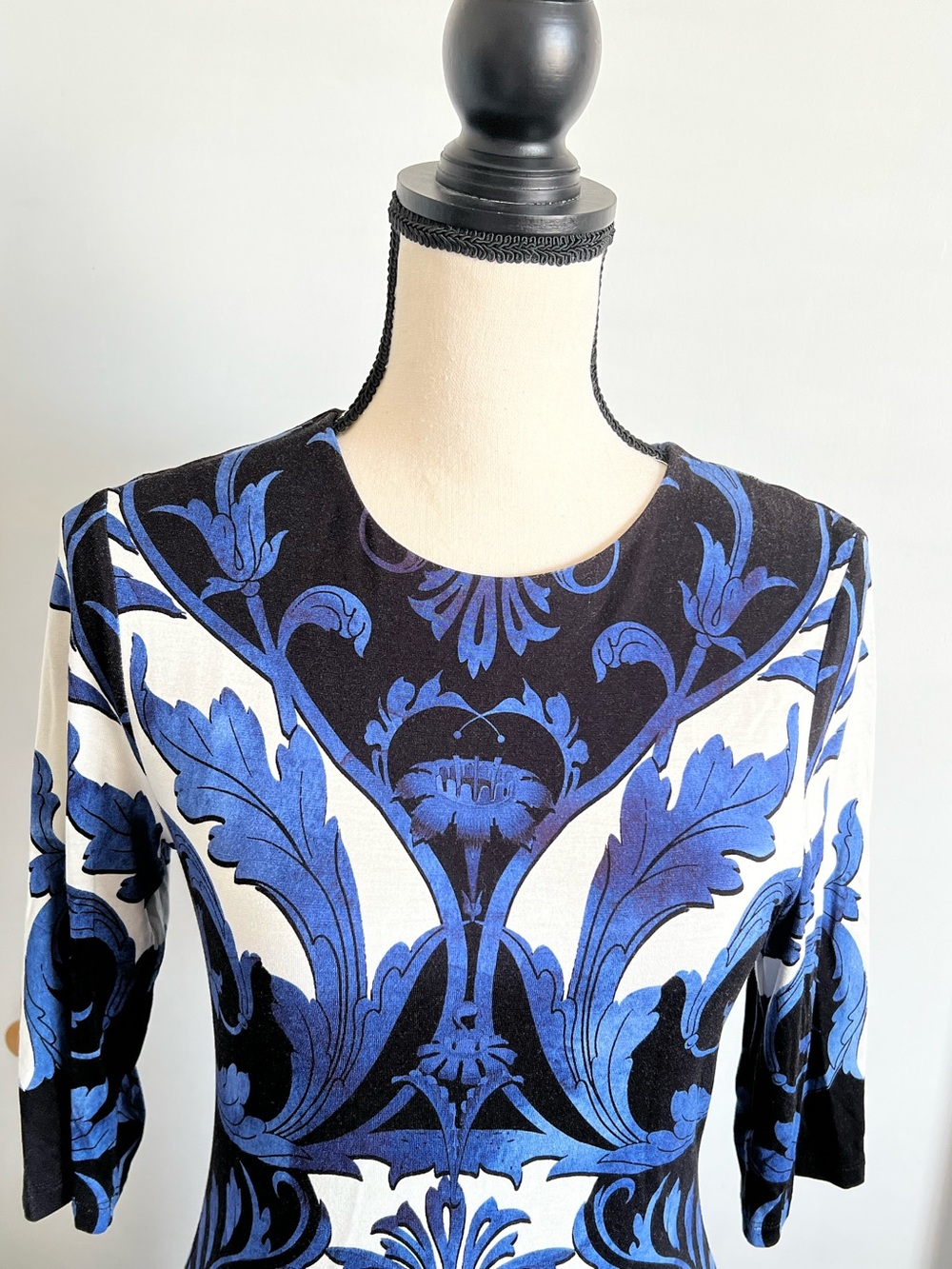 Alice + Olivia Delora Mini Dress - Picture 5 of 8